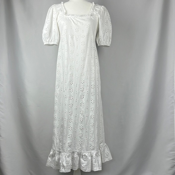 ASOS Design Maternity White Eyelet Puff
Sleeve Dress - Picture 1 of 10